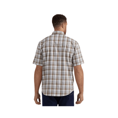 Wrangler Men´s  Winkle Resist Classic Brown Shirt
