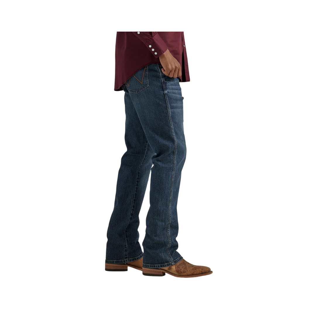 Wrangler Men's Retro Relaxed Fit Bootcut Jean