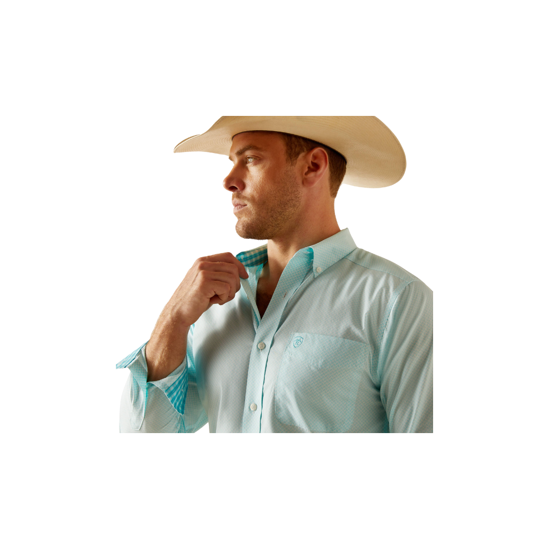 Ariat Men's Wrinkle Free Shepard Fitted Blue Radiance Shirt