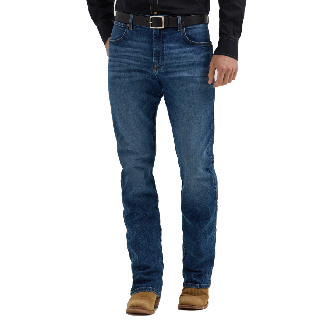 Wrangler Men's Retro Relaxed Fit Bootcut Blue Jeans