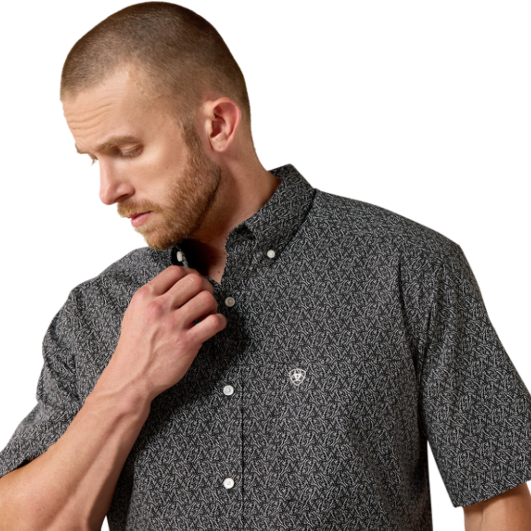 Ariat Men's Tru Classic Tossed Vines Black Shirt