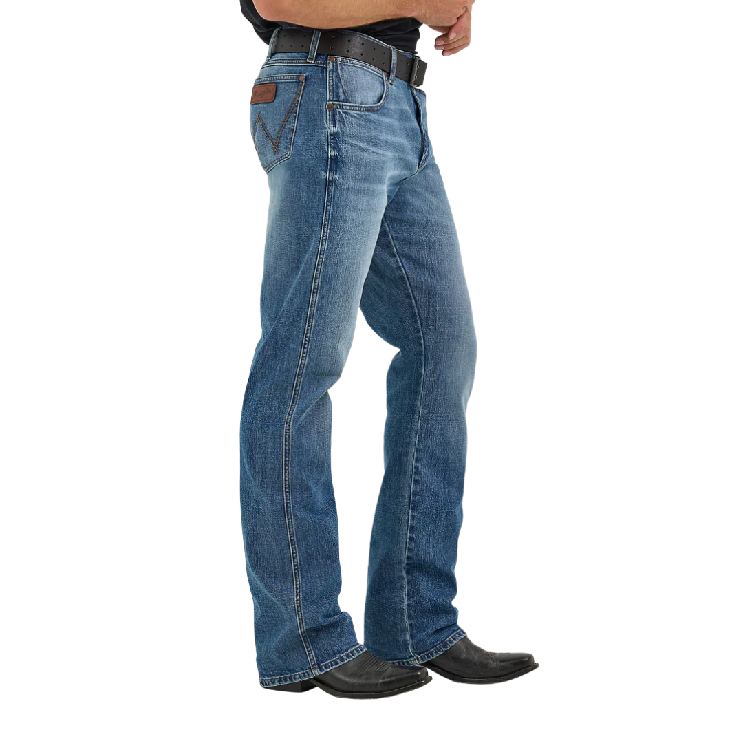 Wrangler Men's Retro Relaxed Stretch Blue Jeans