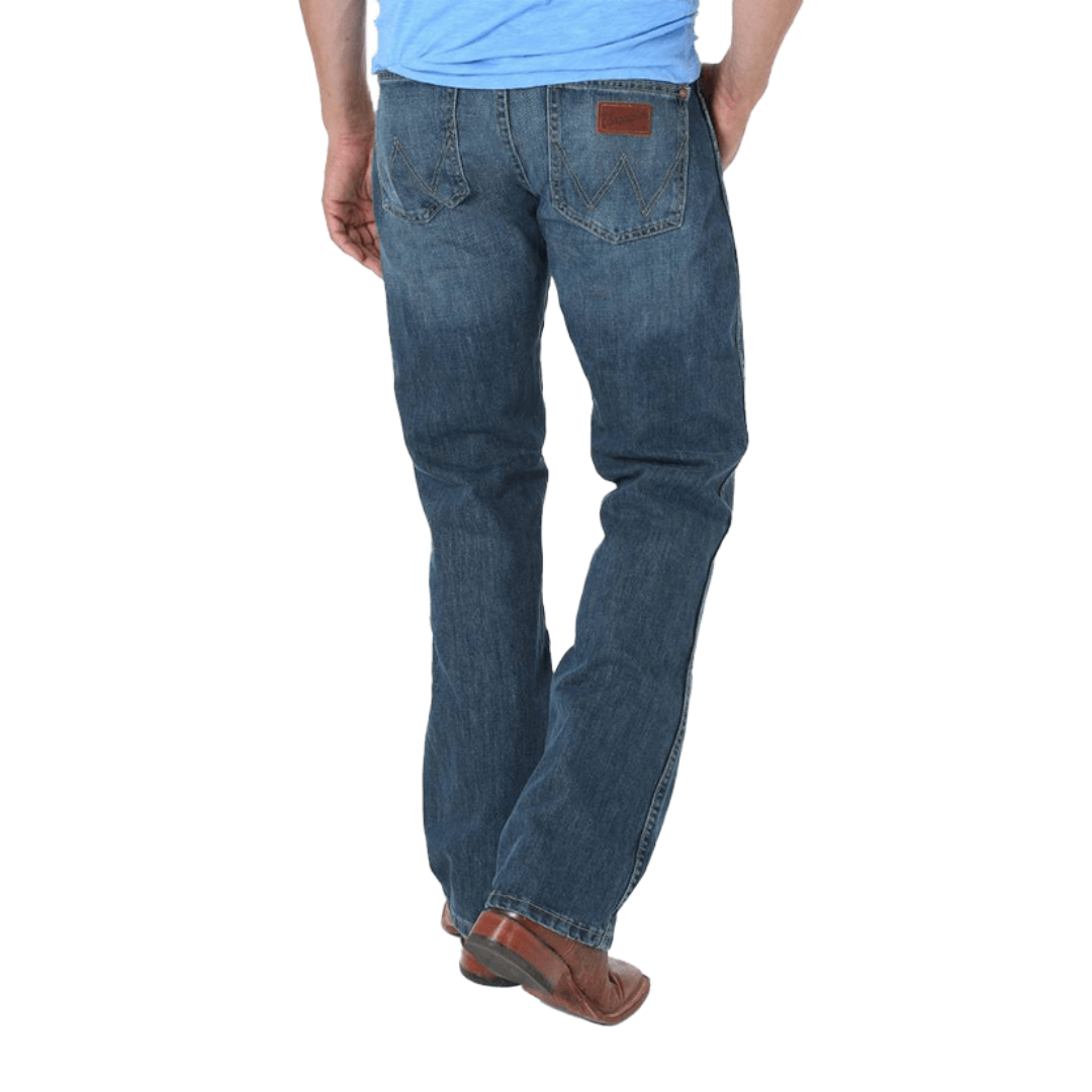 Wrangler Men's Retro River Wash Slim Boot Blue Jeans