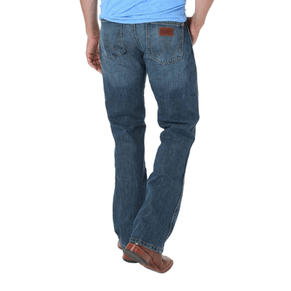 Wrangler Men's Retro River Wash Slim Boot Blue Jeans
