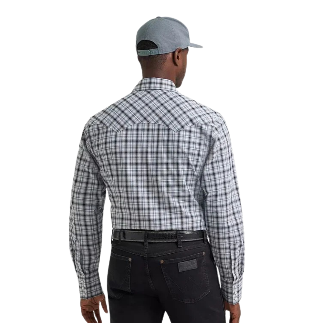 Wrangler Men's Retro Long Sleeve Snap Blue Shirt