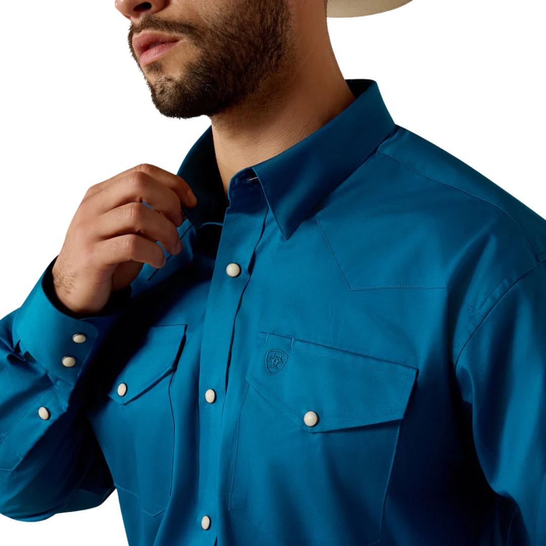 Ariat Men's Lightweight Twill Long Sleeve Blue Shirt