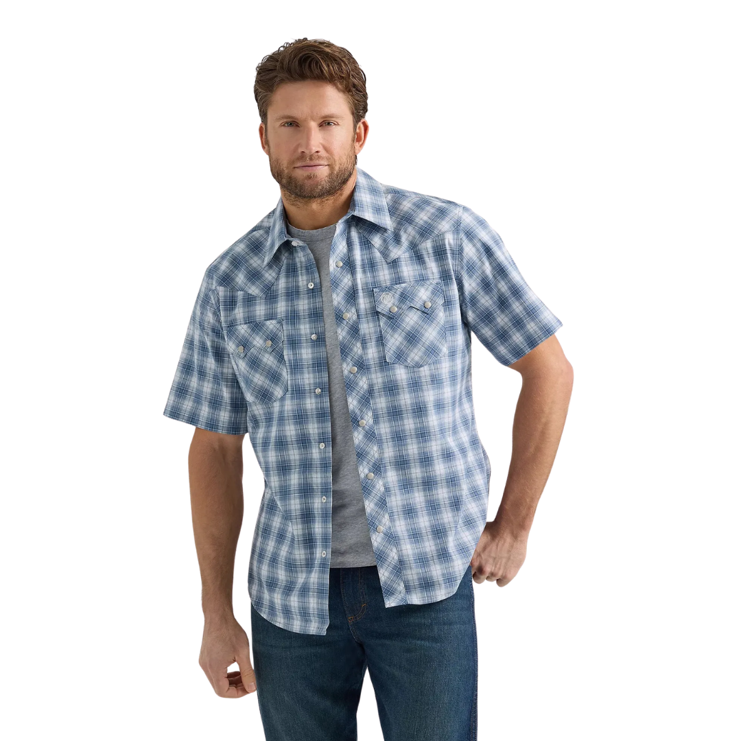 Wrangler Men's Short Sleeve Sawtooth Pocket Western Shirt
