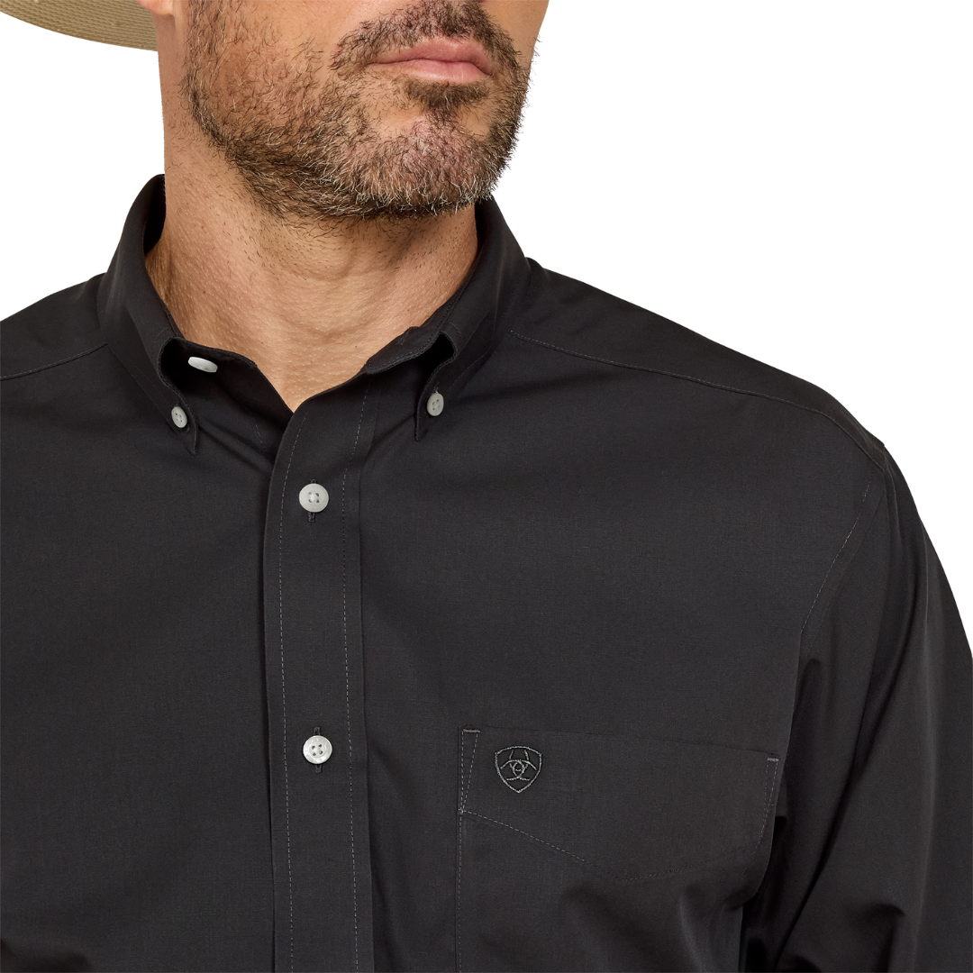 Ariat Men's Wrinkle Free Long Sleeve Western Black Shirt