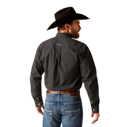Ariat Men's Wrinkle Free Gian Black Shirt