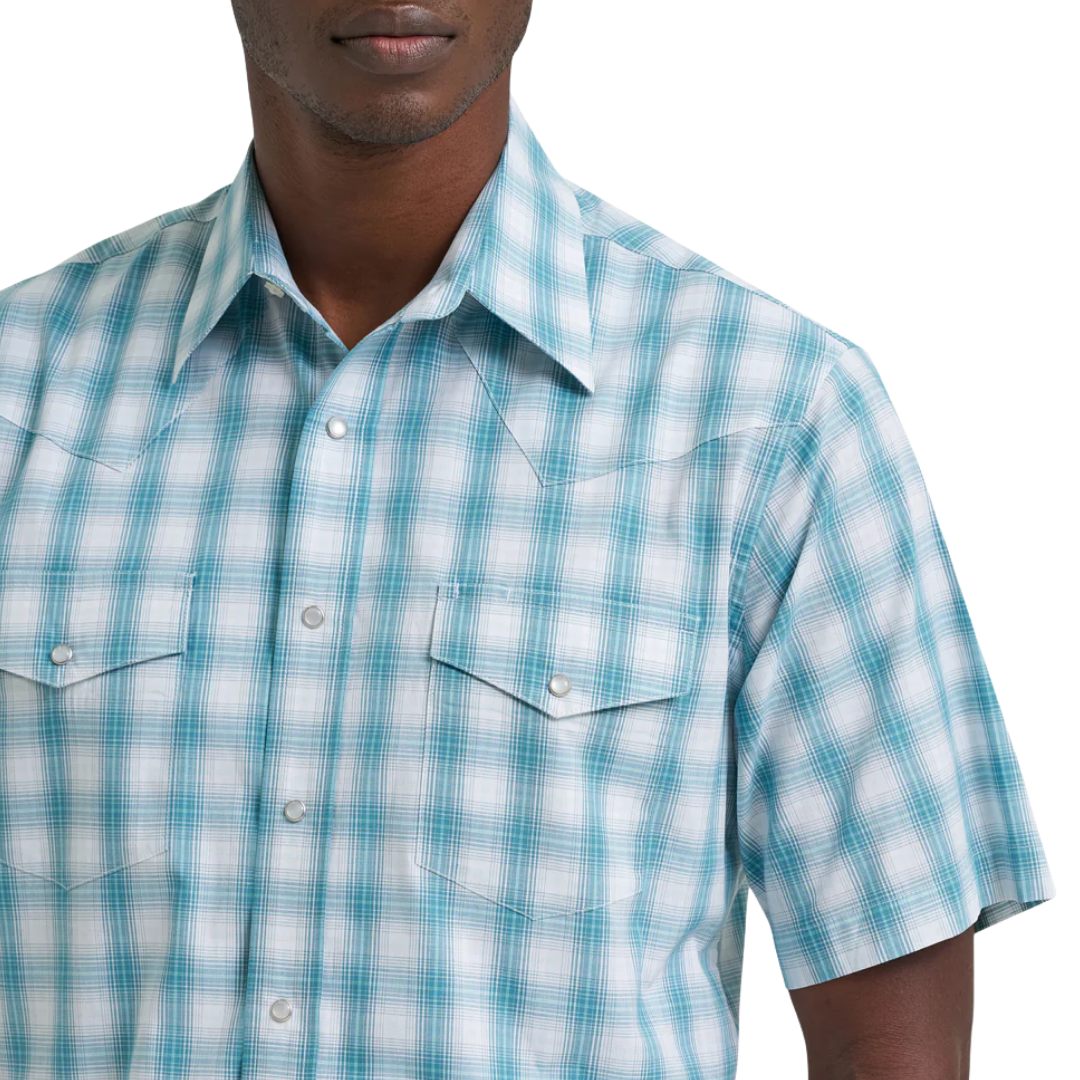 Wrangler Men's Wrinkle Resist Turquoise Shirt