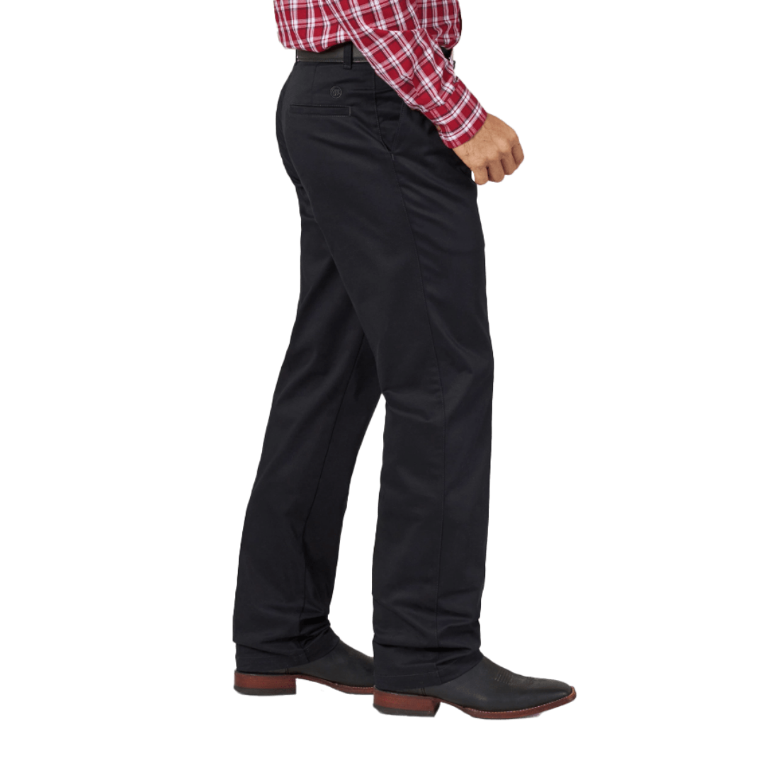 Wrangler Men's Black Pleated Fit Wrinkle Resistant Casual Pants