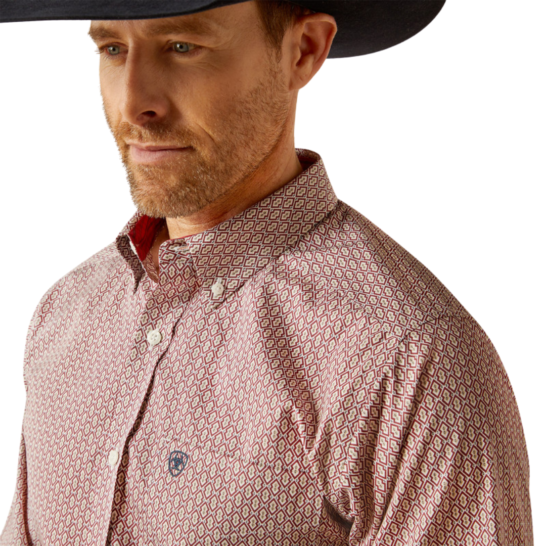Ariat Men's Wrinkle Free Iven Red Shirt - XS