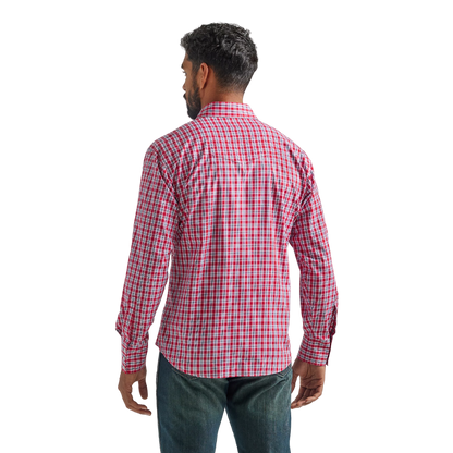 Wrangler Men's Wrinkle Resist Plaid Red Shirt