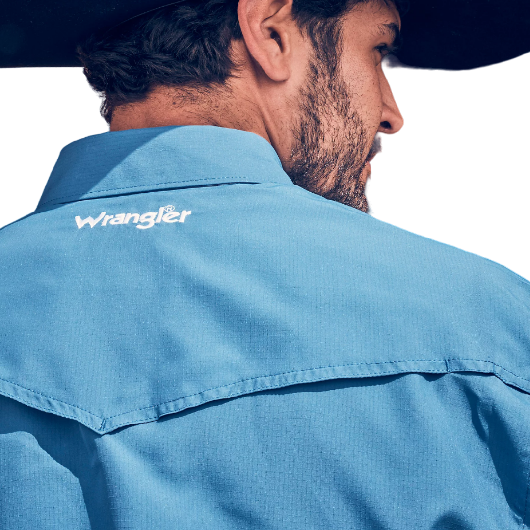 Wrangler Men's Performance Snap Blue Shirt