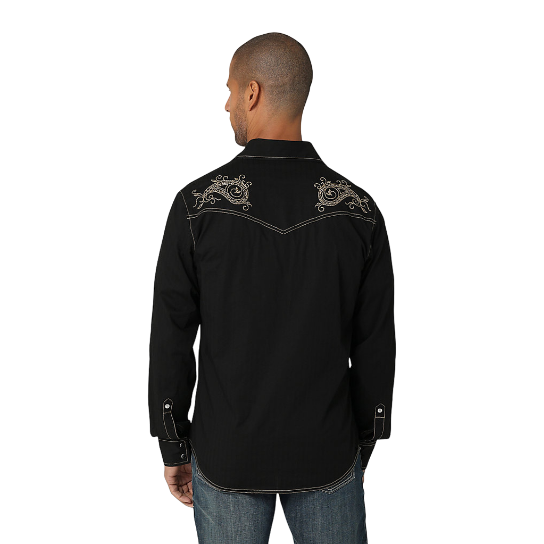 Wrangler Men's Rock 47 Long Sleeve Embroidered Solid Black Shirt