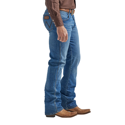 Wrangler Men's Retro Slim Fit Blue Jeans