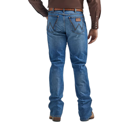 Wrangler Men's Retro Slim Fit Blue Jeans