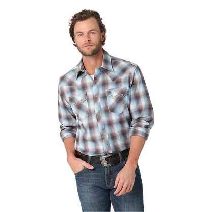 Wrangler Men's Blue Retro Sawtooth Long Sleeve Snap Shirt