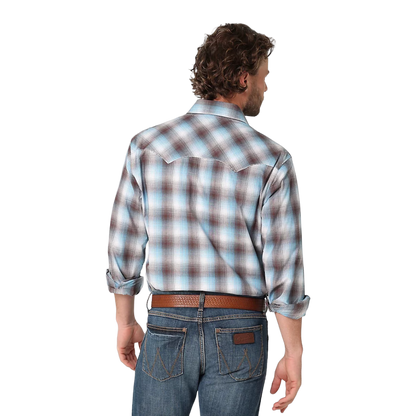 Wrangler Men's Blue Retro Sawtooth Long Sleeve Snap Shirt