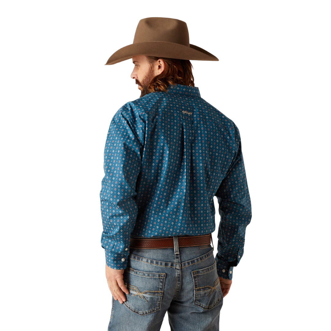 Ariat Men's Wrinkle Free Garrick Classic Fit Shirt