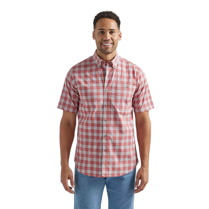 Wrangler Men's Rugged Wear Wrinkle Resist Plaid Pale Red Shirt