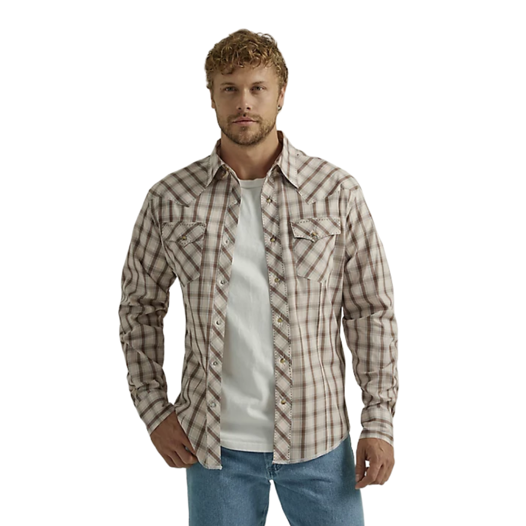 Wrangler Men's Long Sleeve Fashion Snap Plaid Brown Shirt