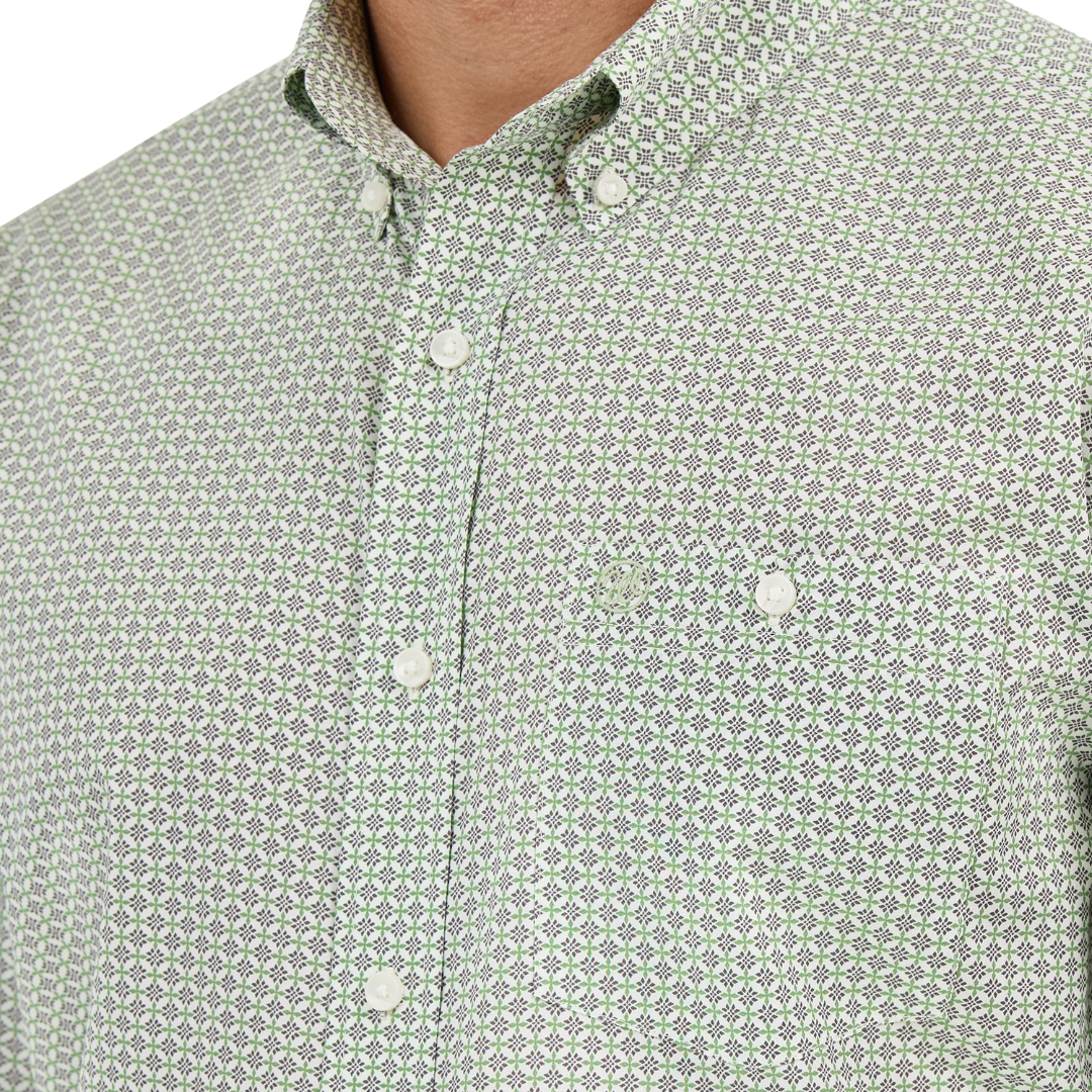 Wrangler Men's Classic Relaxed Fit Green Shirt