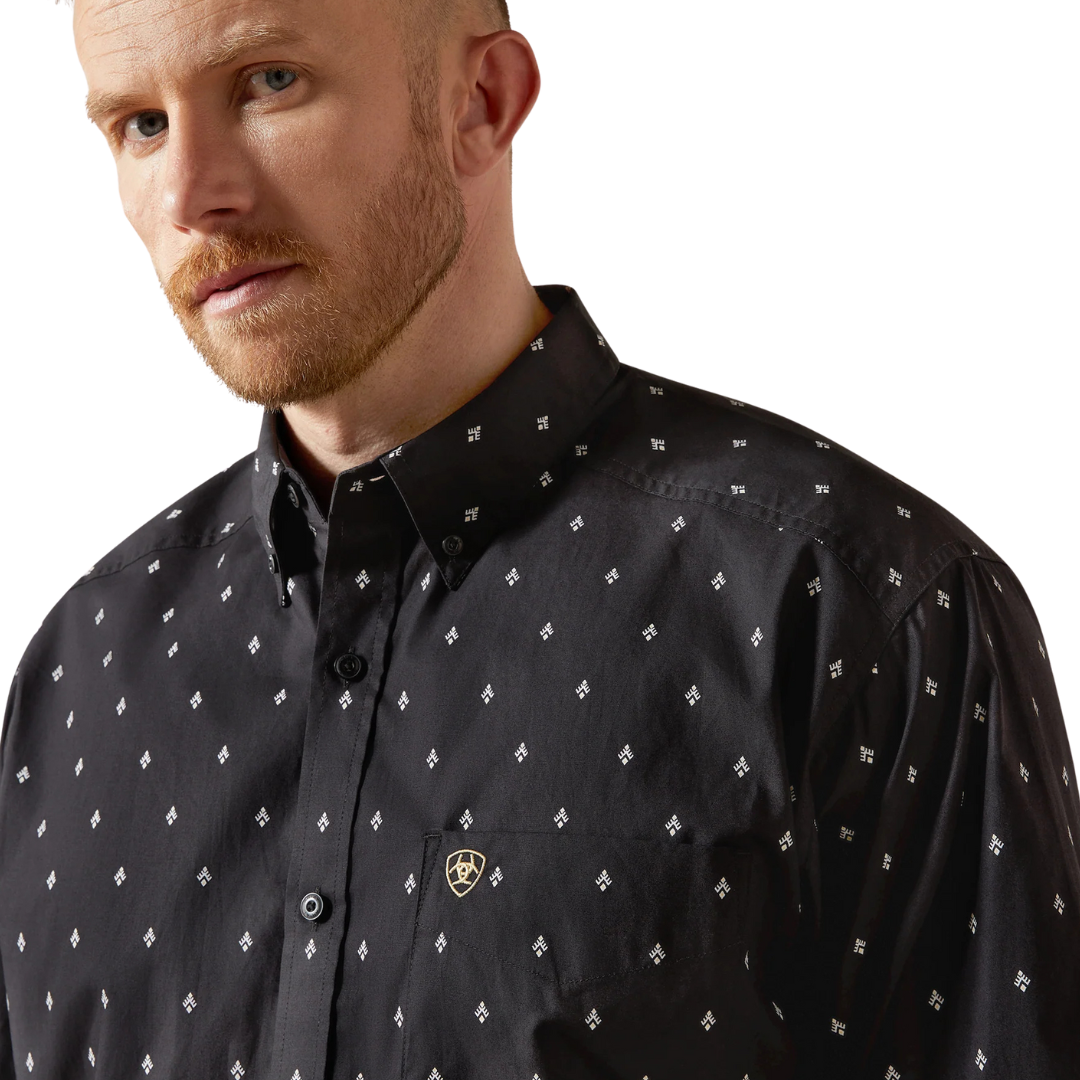 Ariat Men's Taylor Classic Fit Casual Blue Shirt