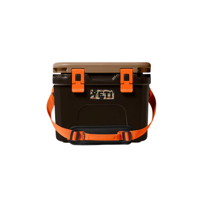 Yeti Roadie 15 Wetlands Camo Hard Cooler