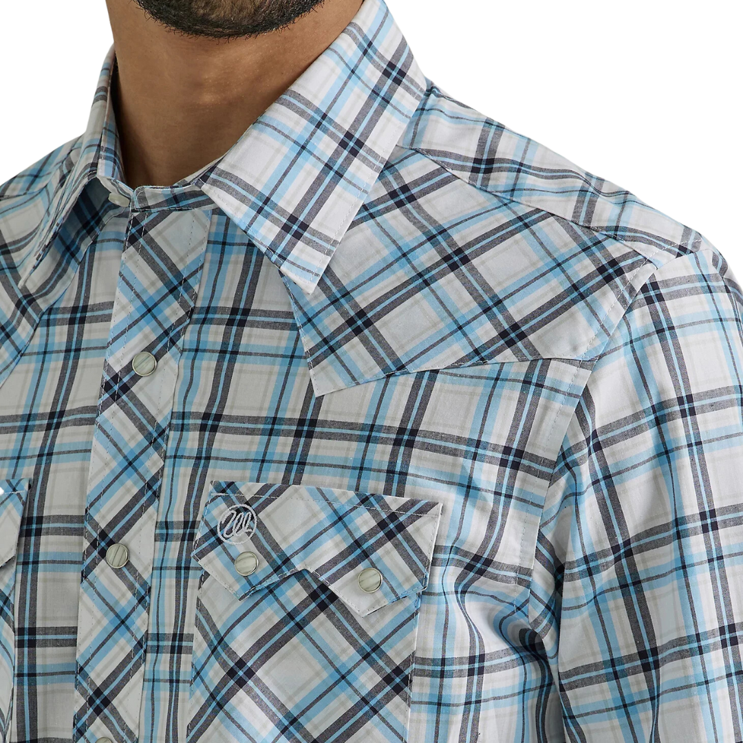 Wrangler Men's Retro Blue Plaid Shirt
