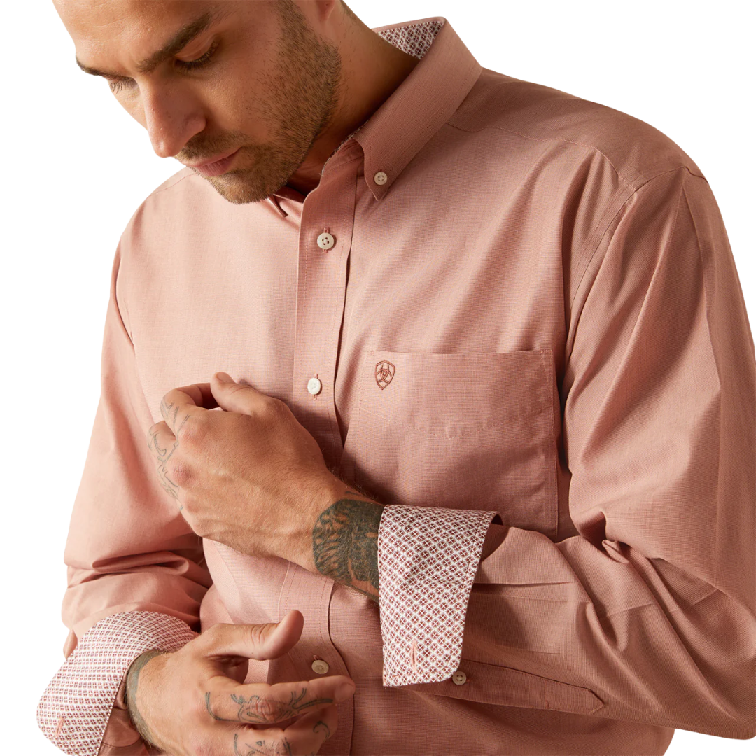 Ariat Men's Wrinkle Free Solid Brick Shirt