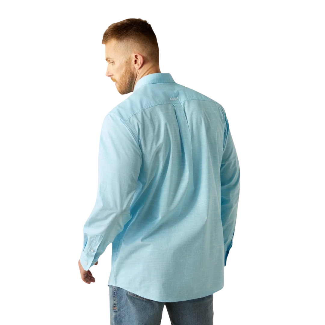 Ariat Men's Solid Slub Light Blue Shirt