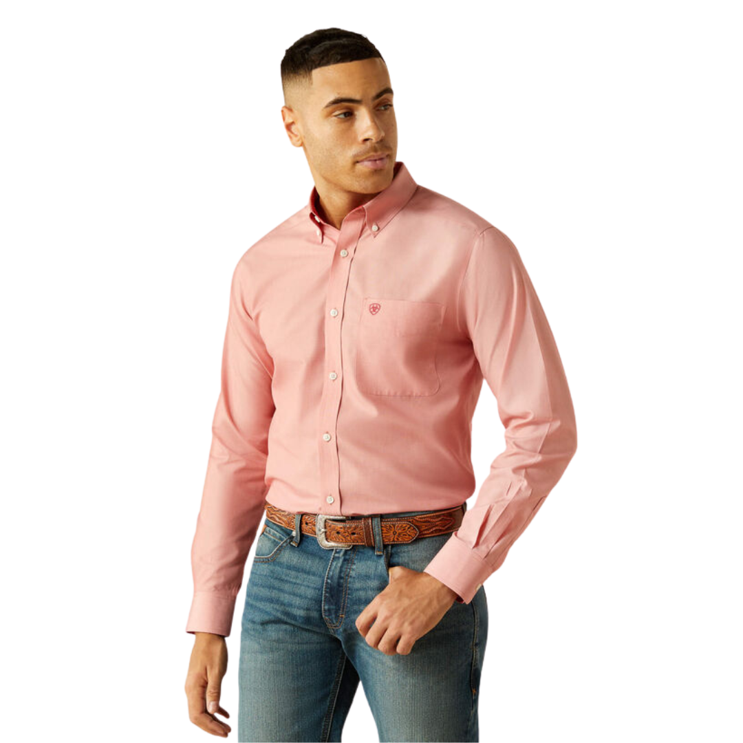 Ariat Men's Wrinkle Free Solid Fitted Red Shirt