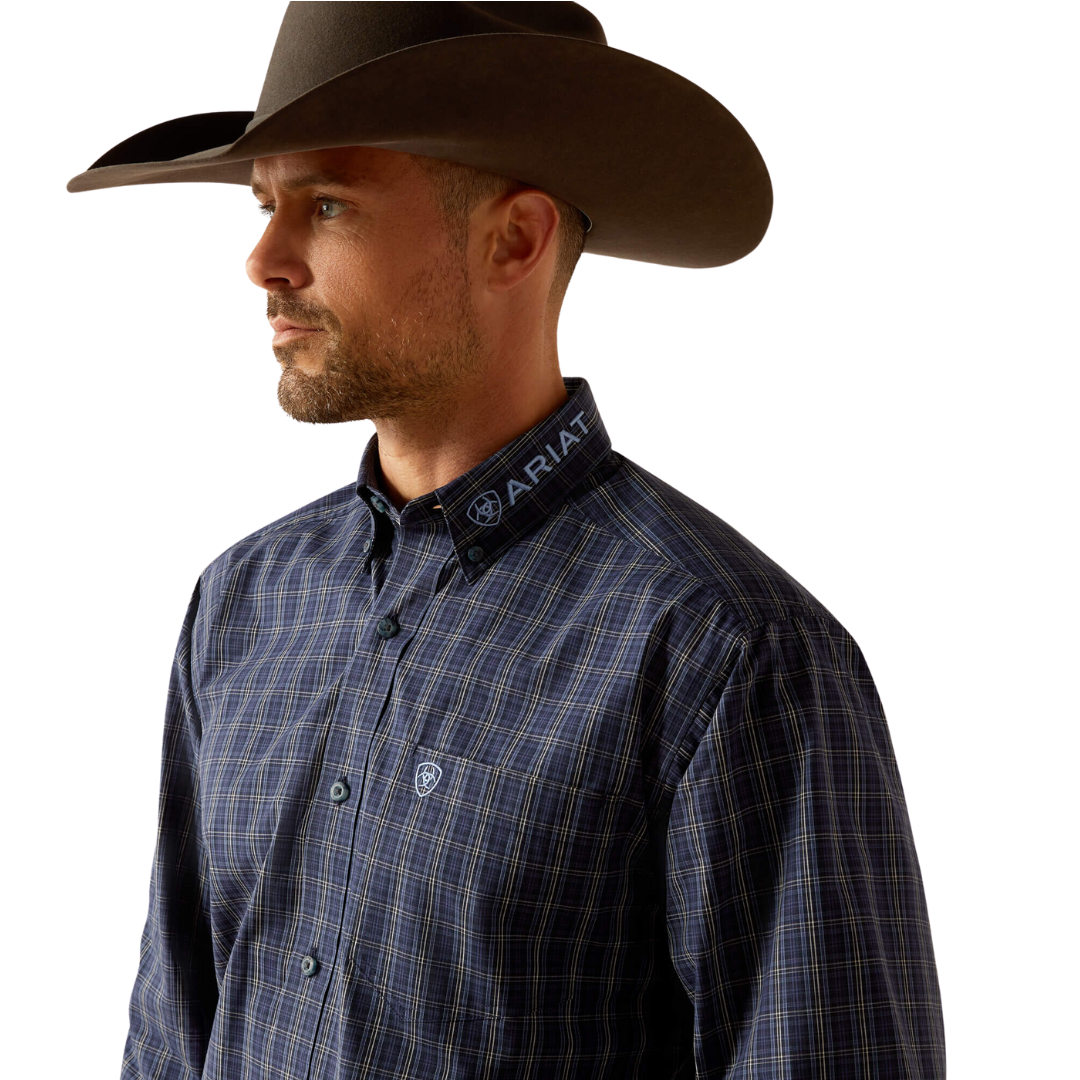 Ariat Men's Rider Fitted Light Blue Shirt