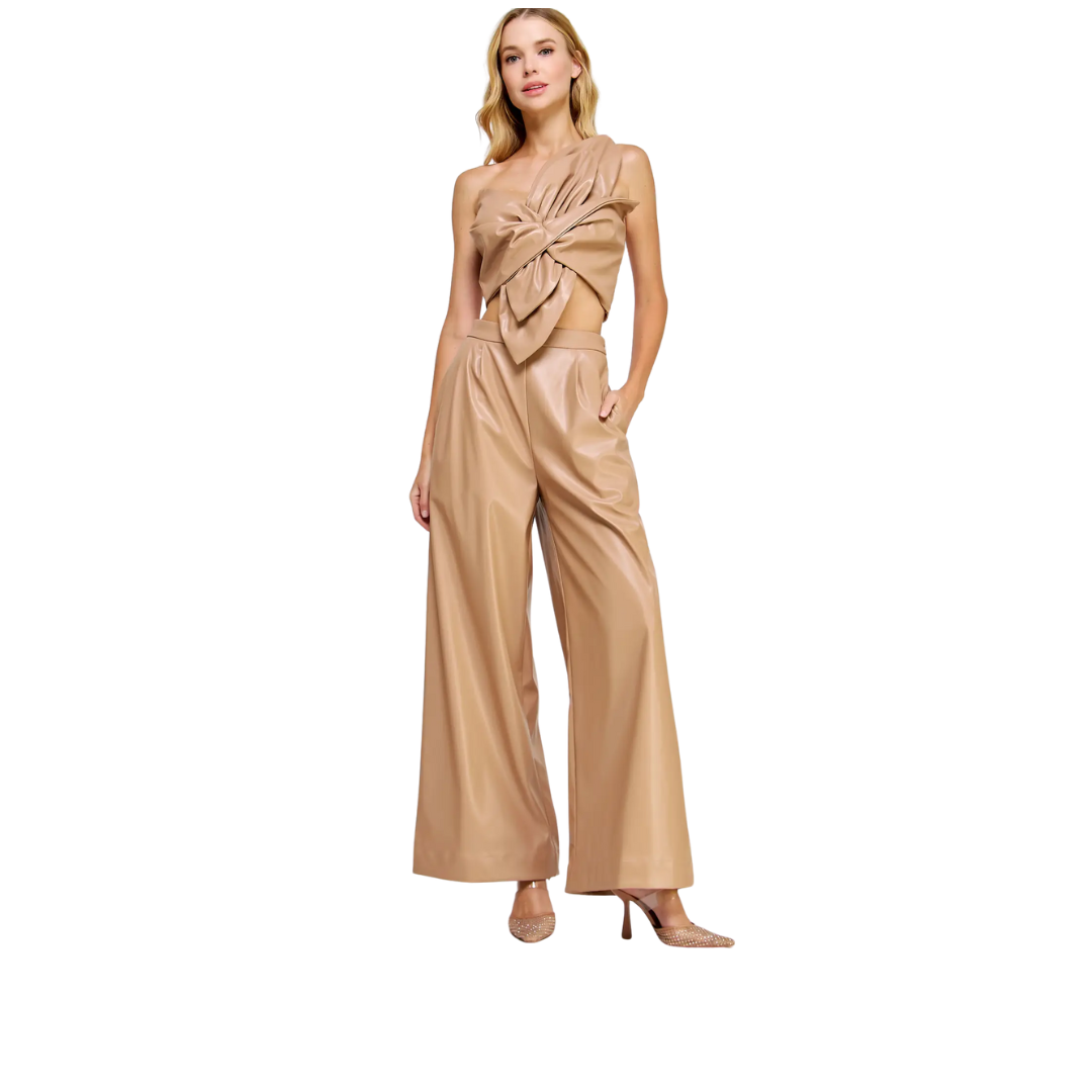 Strut & Bolt Women's One Shoulder Twist Latte Crop Top