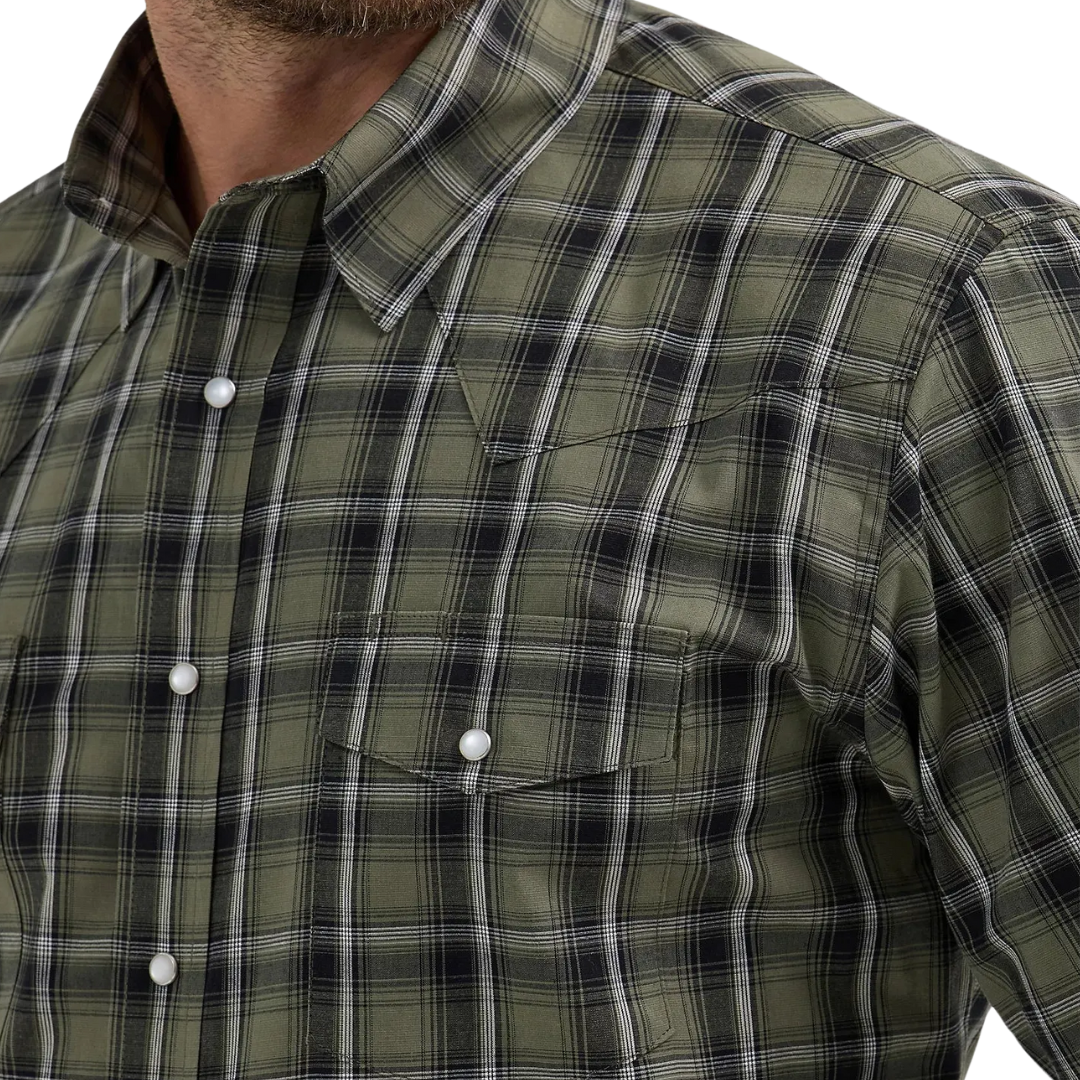 Wrangler Men's Western Snap Plaid Army Green Shirt