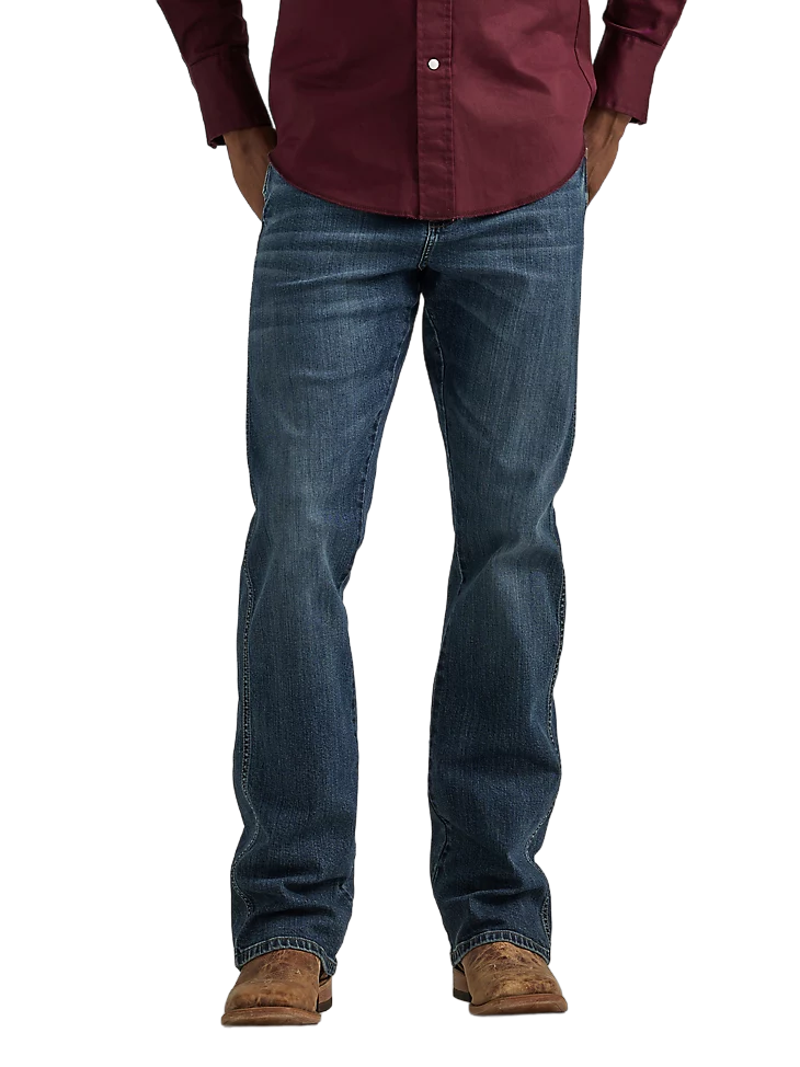 Wrangler Men's Retro Relaxed Fit Bootcut Jean