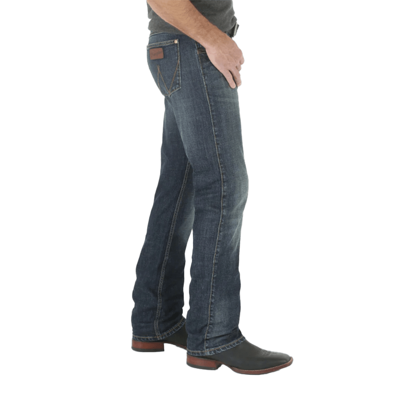 Wrangler Mens Retro Slim Fit in Bozeman Jean